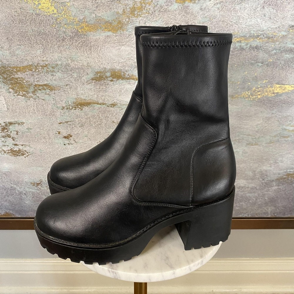 Call It Spring NICKII Boots Womens Size 8.5 Black Faux Leather Platform Ankle